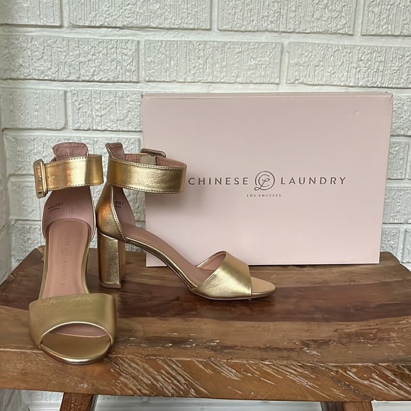 NWT Chinese Laundry Rumor Heel in Metallic Gold - Picture 6 of 13